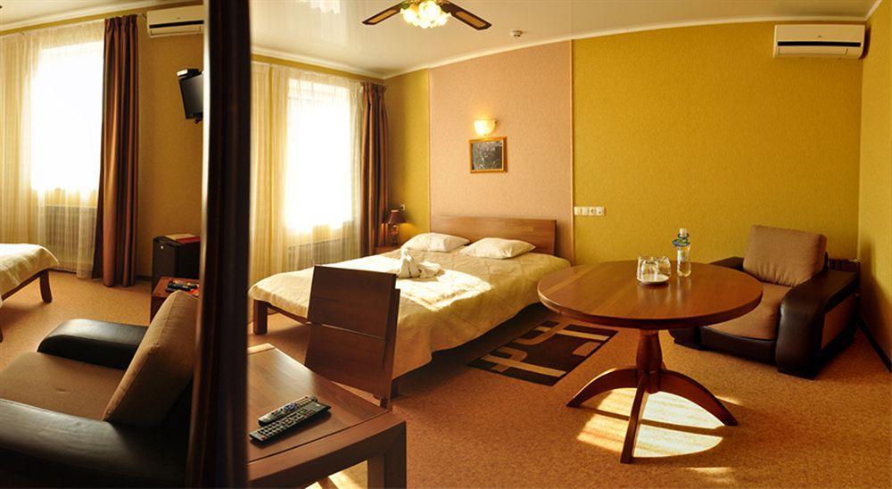 Hotel An-2 Kharkiv Exterior photo