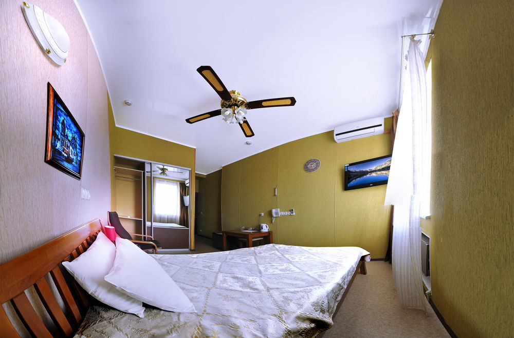 Hotel An-2 Kharkiv Exterior photo
