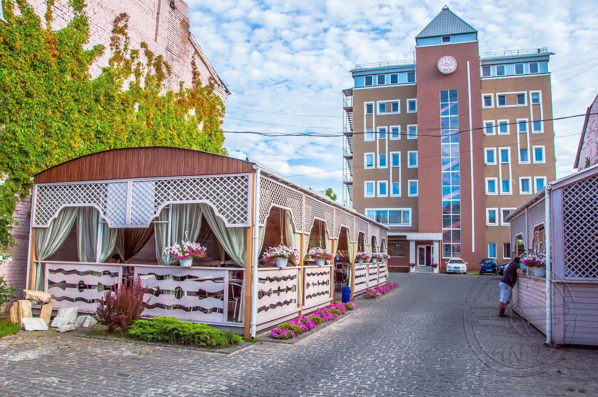 Hotel An-2 Kharkiv Exterior photo